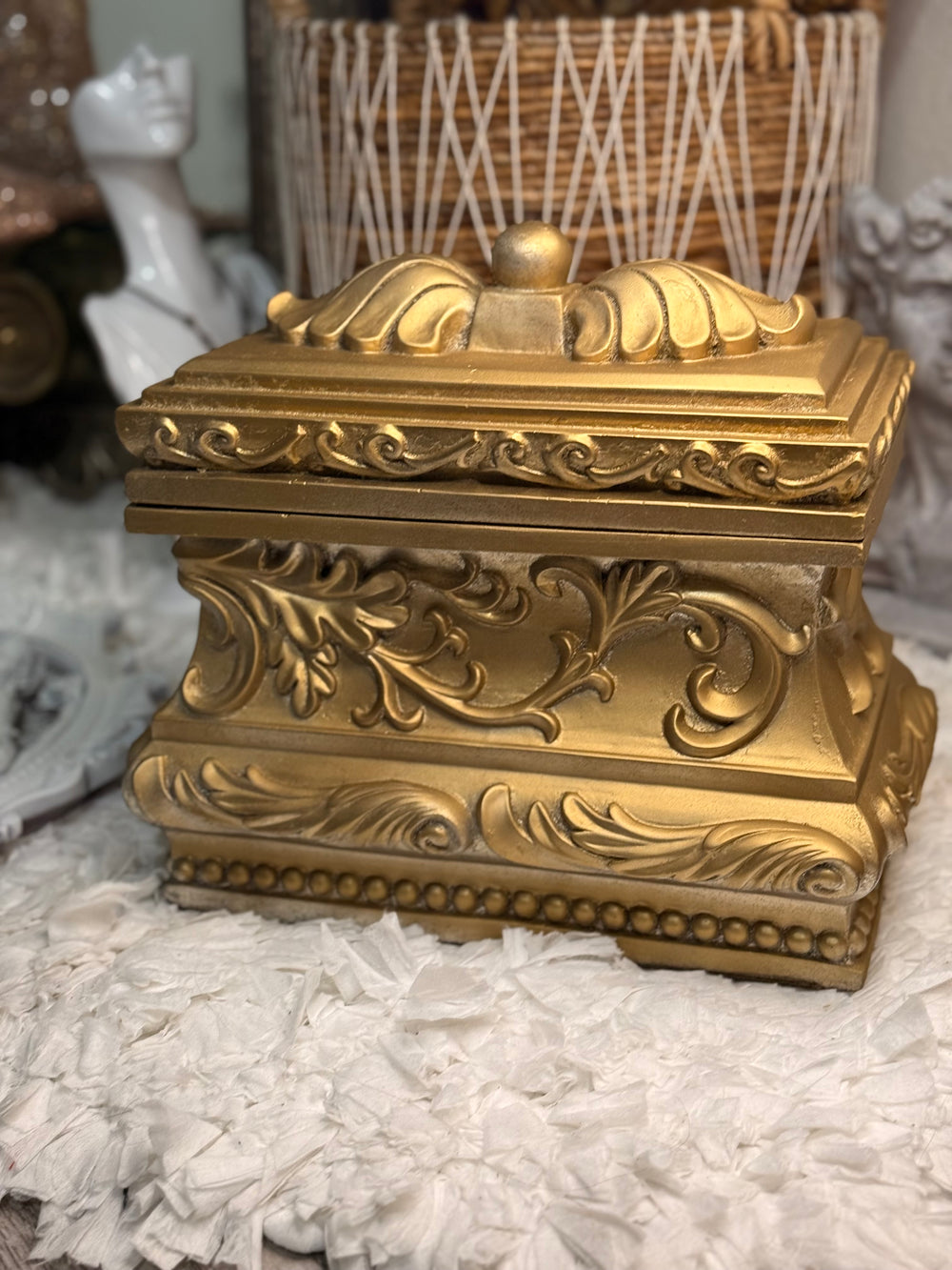 Victorian Hollywood Regency Baroque Style Jewelry Trinket Storage Carved Gold Box